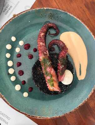 Ambigu - Cocina Y Sobremesa