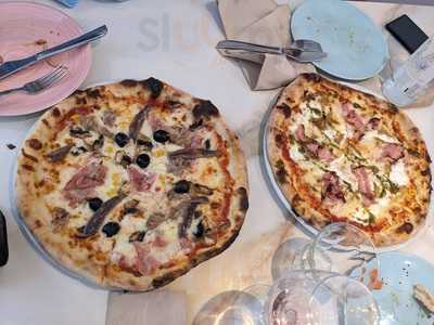La Fabbrica Pizzeria