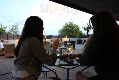 Qgat Restaurant & Events