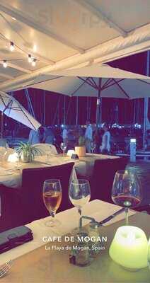 Cafe De Mogan