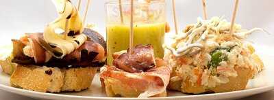 Antollos Pinchos E Viños