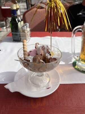 El Trebol Restaurante Pizzería