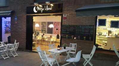 Mitja Lluna Cafe Bar