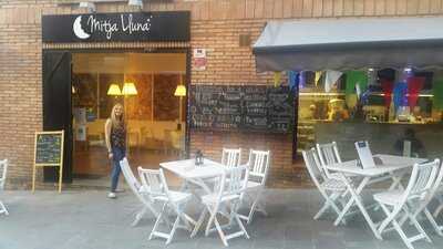 Mitja Lluna Cafe Bar