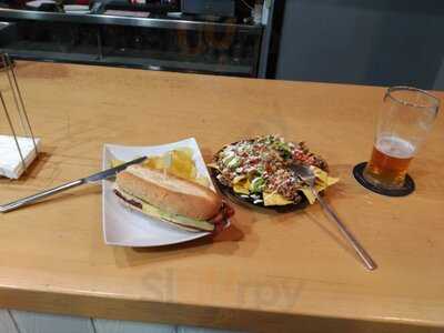 El Halcón Milenario Drinks & Games