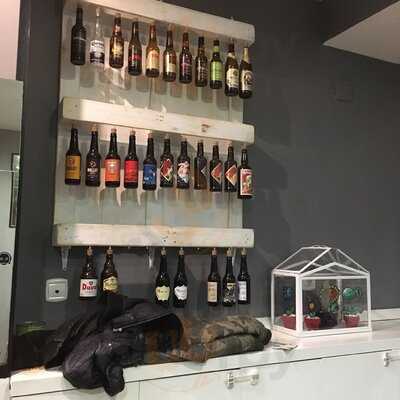 El Halcón Milenario Drinks & Games