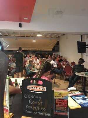 S & G Sports & Cafe Bar