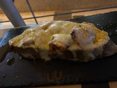 Atípiko Tapería Bar