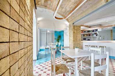 La Taberna De Las Quince Letras