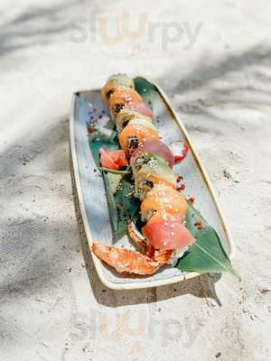 Pippers Restaurant & Sushi Bar