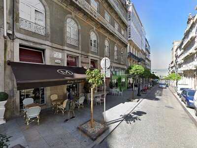 Martinez Delicatessen