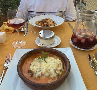 Leonardo’s Restaurant & Lounge Bar