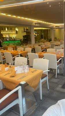 Leonardo’s Restaurant & Lounge Bar