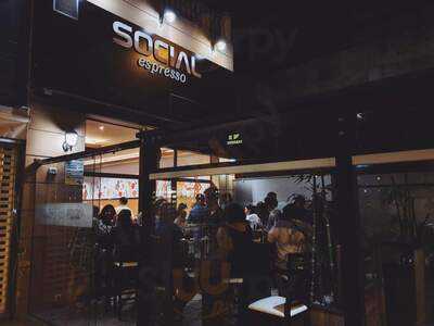 Social Expresso