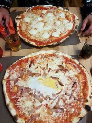 Pizzería La Bella Italia