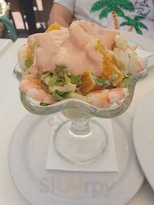 Toro Tapas & Grill - Photo 8