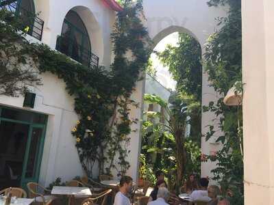 Hurricane Restaurant