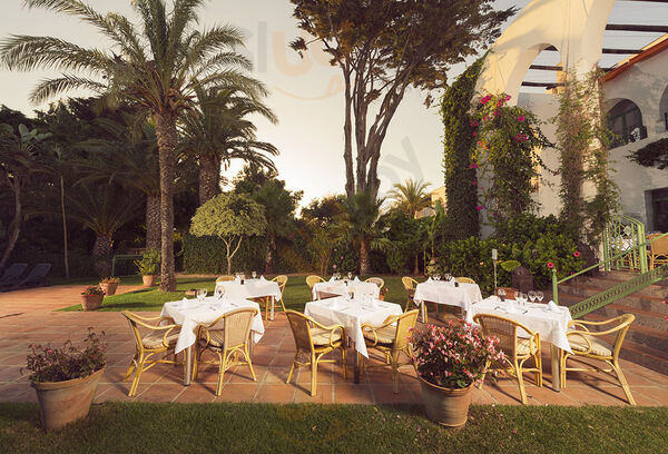 Hurricane Restaurant