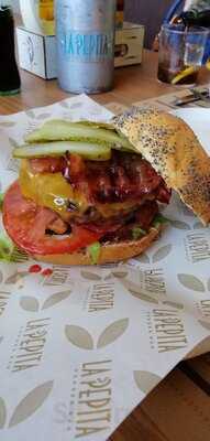 La Pepita Burger Bar