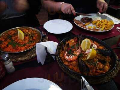 Restaurant Robert's Bar Cafeteria