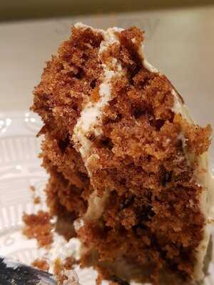 La Crème Cakes & Coffee