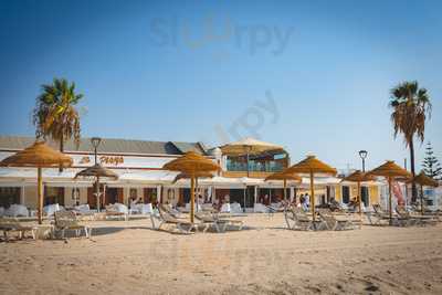 La Playa Bajo De Guía