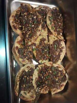 Al Batool Café & Restaurante Arabe