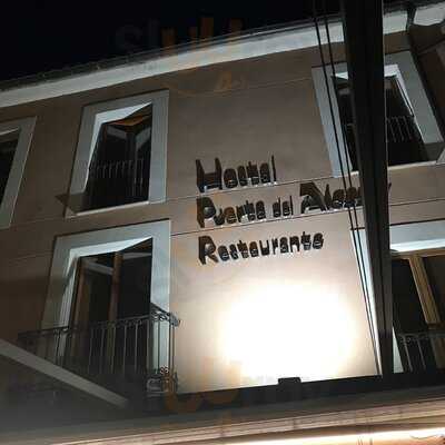 Hostal Puerta Del Alcazar