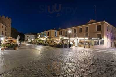 Hostal Puerta Del Alcazar