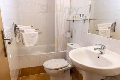 Hostal Puerta Del Alcazar