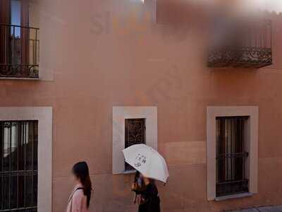 Hostal Puerta Del Alcazar