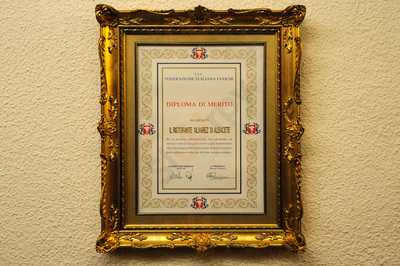 Álvarez, Restaurante