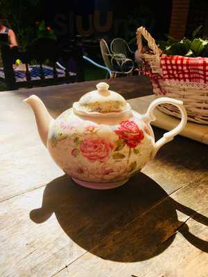 Her Ladyship's Secret Garden