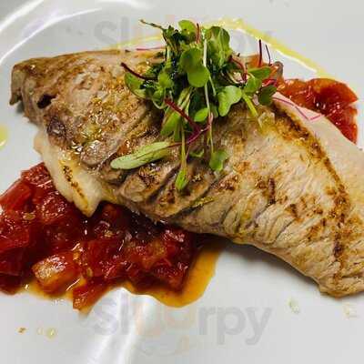 Jacaranda Puerto Restaurante