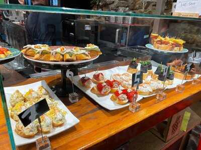 Baztan Pintxos & Bar