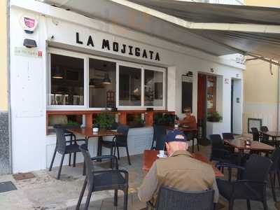 La Mojigata