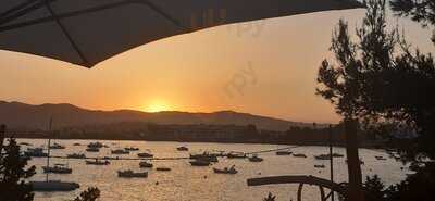 Patchwork Roof Top Restaurant Sa Punta