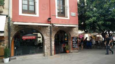 Holly's