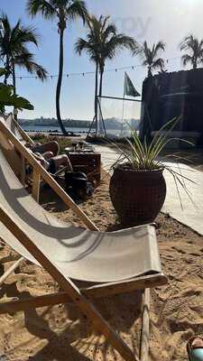 Beach Bar Melia Salinas