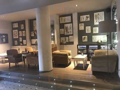 Mansabora Tapas & Gin Club