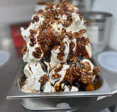 Ferretti Gelato E Caffe