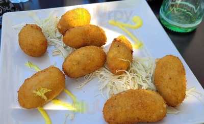 La Antigua Cruz Blanca