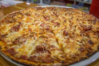 Carmelo's Burguer Pizza