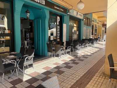 El Picoteo De La Rocina