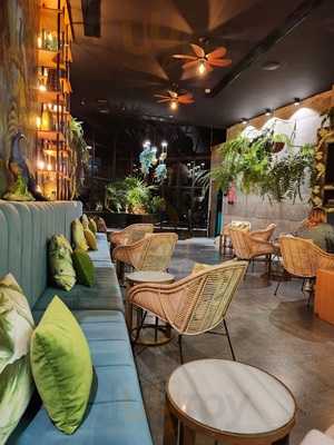 Kentia, Gourmet Club