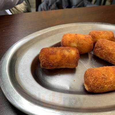 Tapería Os Carballos