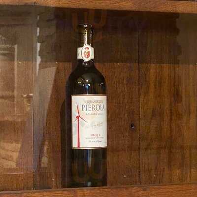 Casa Vieja - Etxe Zaharra