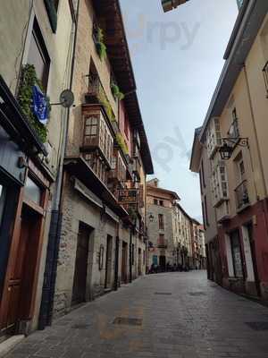 Casa Vieja - Etxe Zaharra