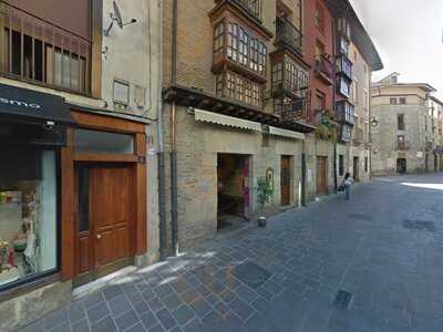 Casa Vieja - Etxe Zaharra