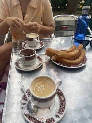 Cafe Al Quiros